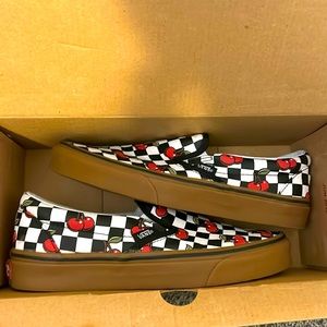 Classic slip on Cherry checker.